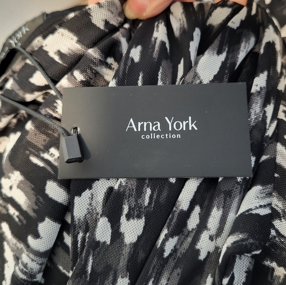 City Chic Black and White Asymmetrical Dress - Picture 3 of 16